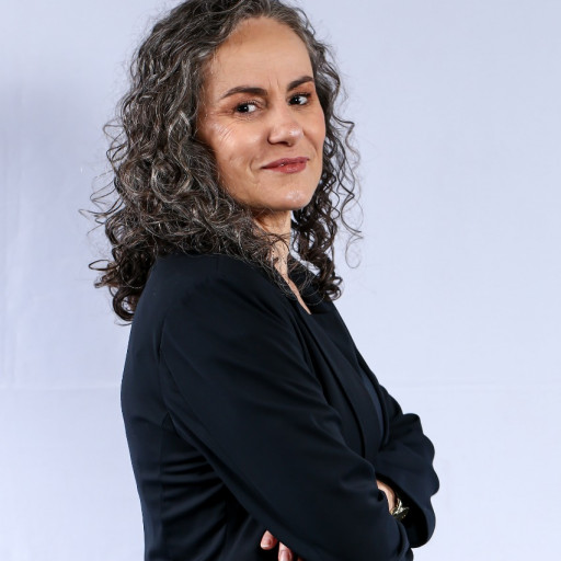 Léia Oliveira